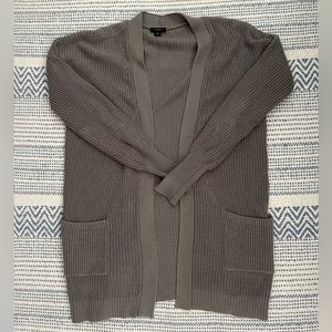 Size S Gray Ann Taylor Cardigan